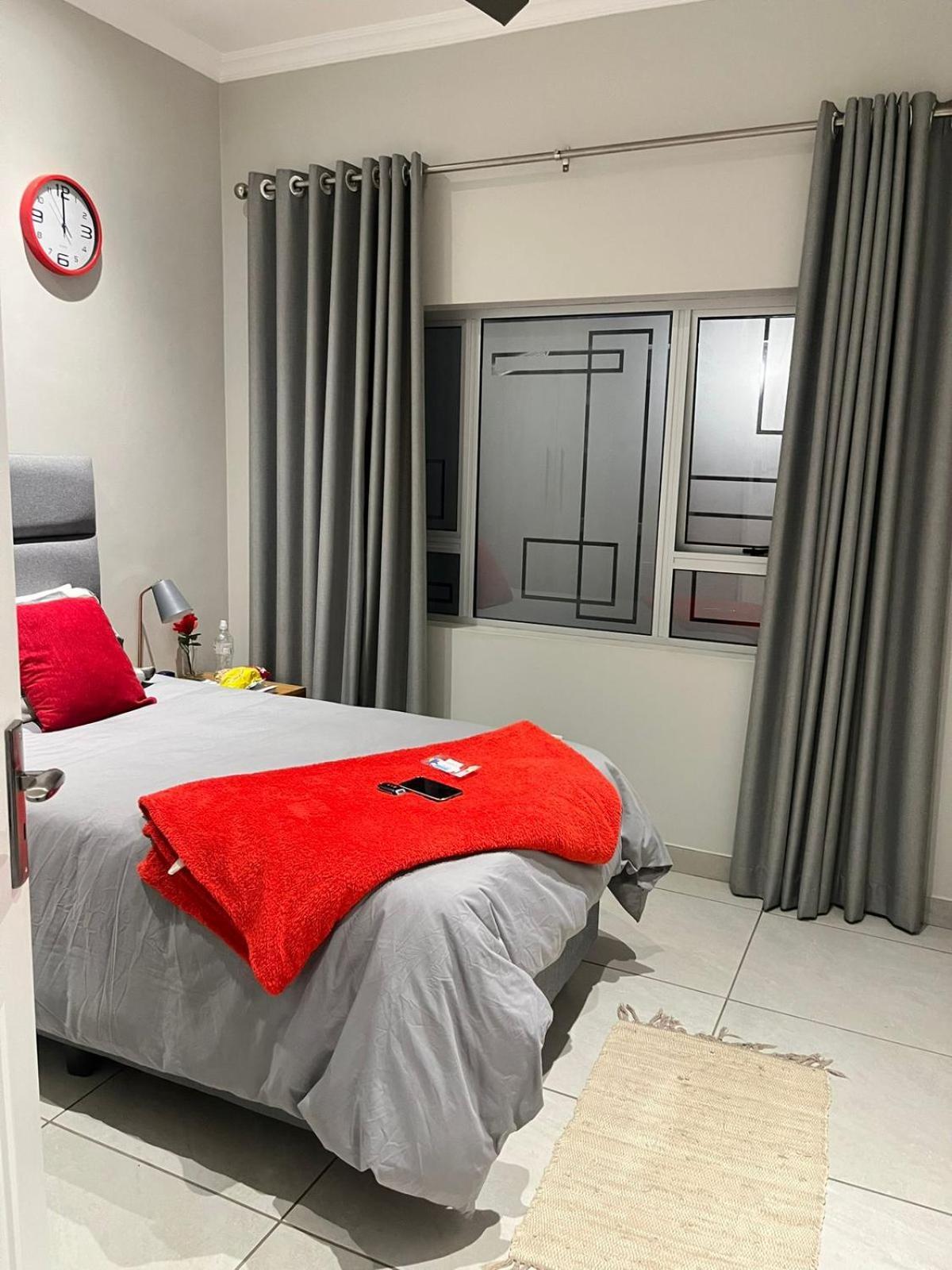 Utopia Guest House 阿尔伯顿 外观 照片